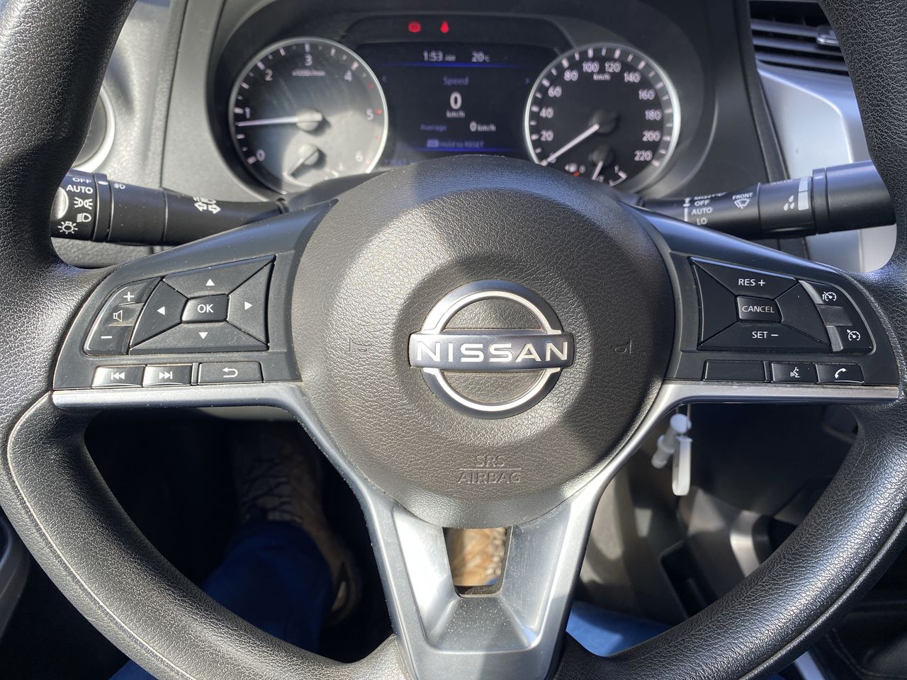 NISSAN - 24