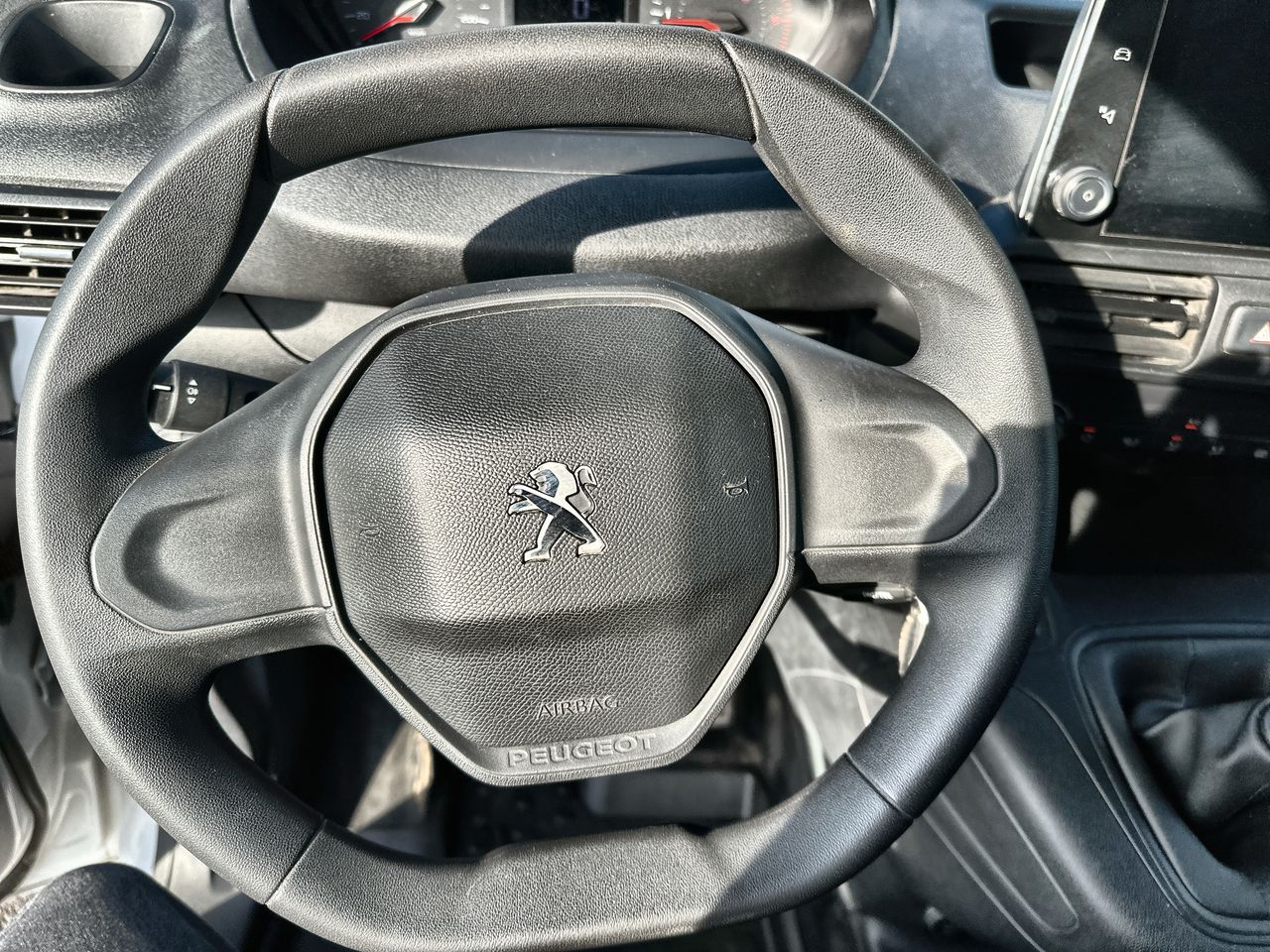 PEUGEOT - 24
