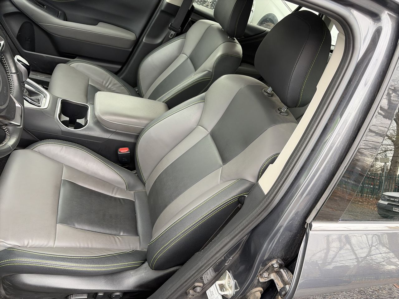 Subaru Outback — foto 14 de 20