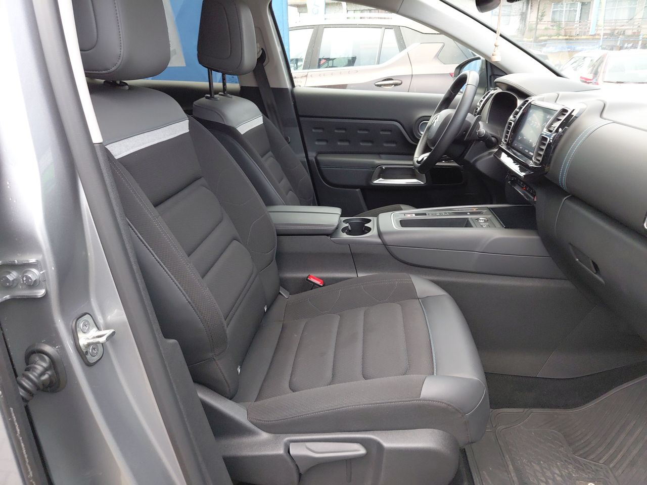 Citroën C5 Aircross — foto 31 de 33