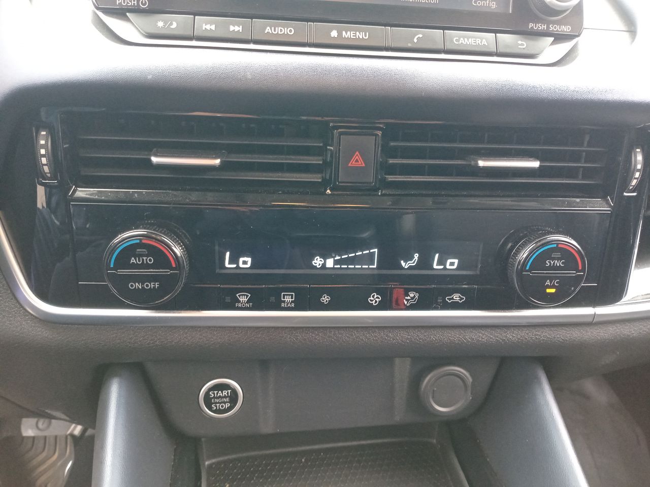 NISSAN - 20