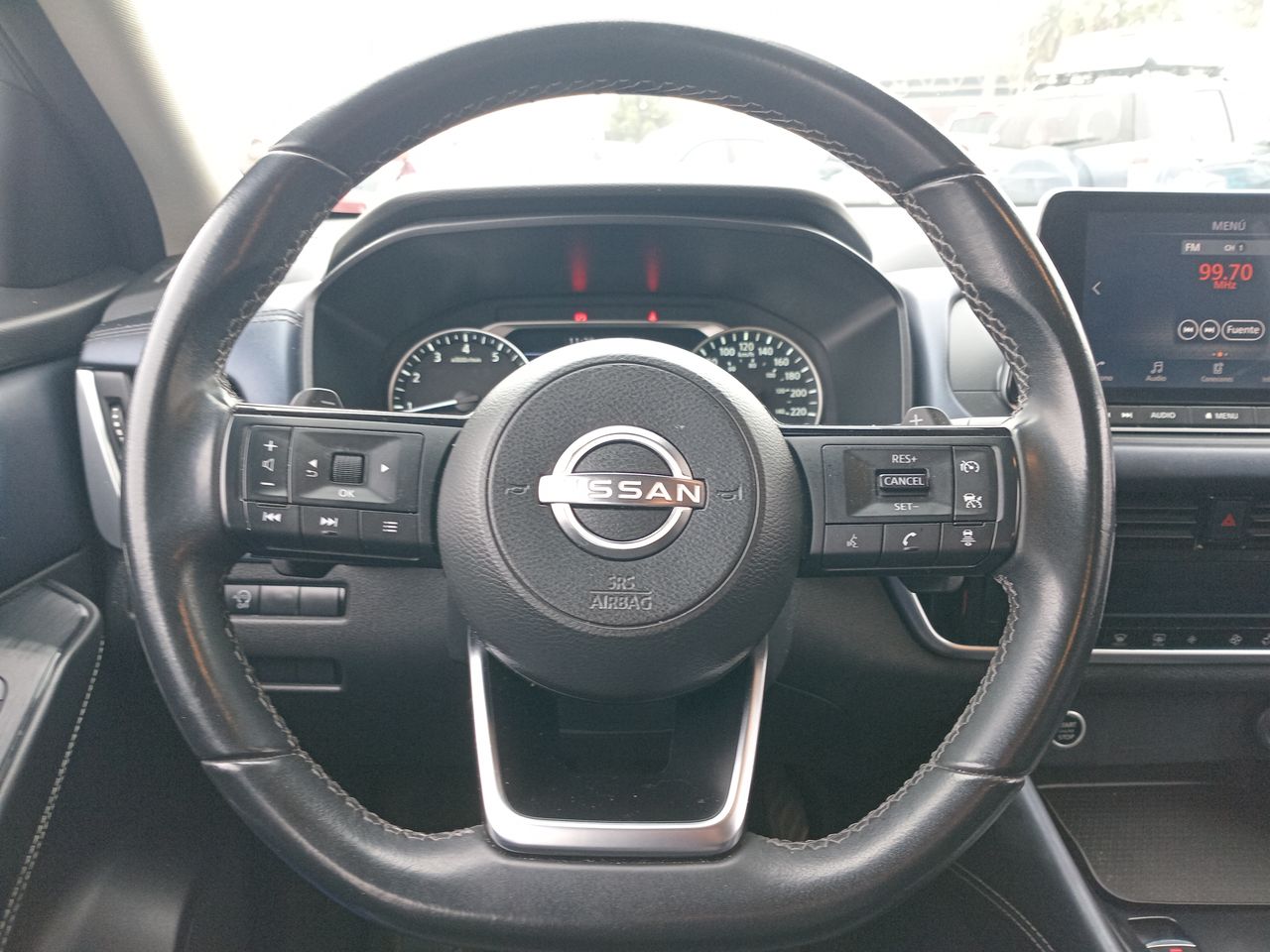 NISSAN - 15