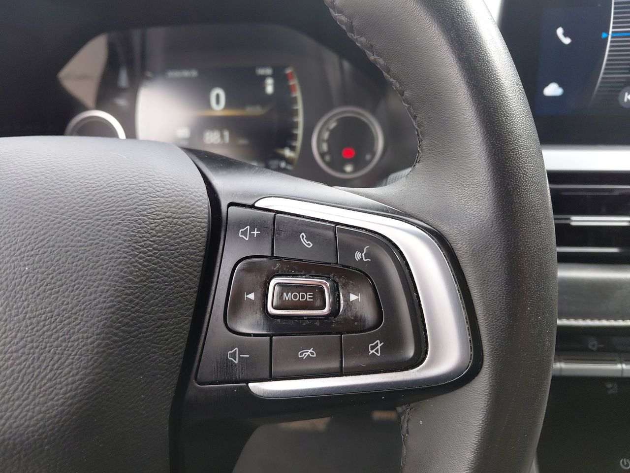 Chery Tiggo 3 Pro — foto 26 de 35