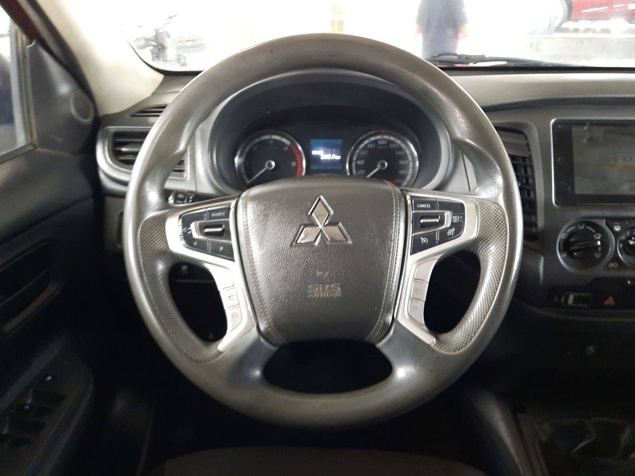 MITSUBISHI - 18