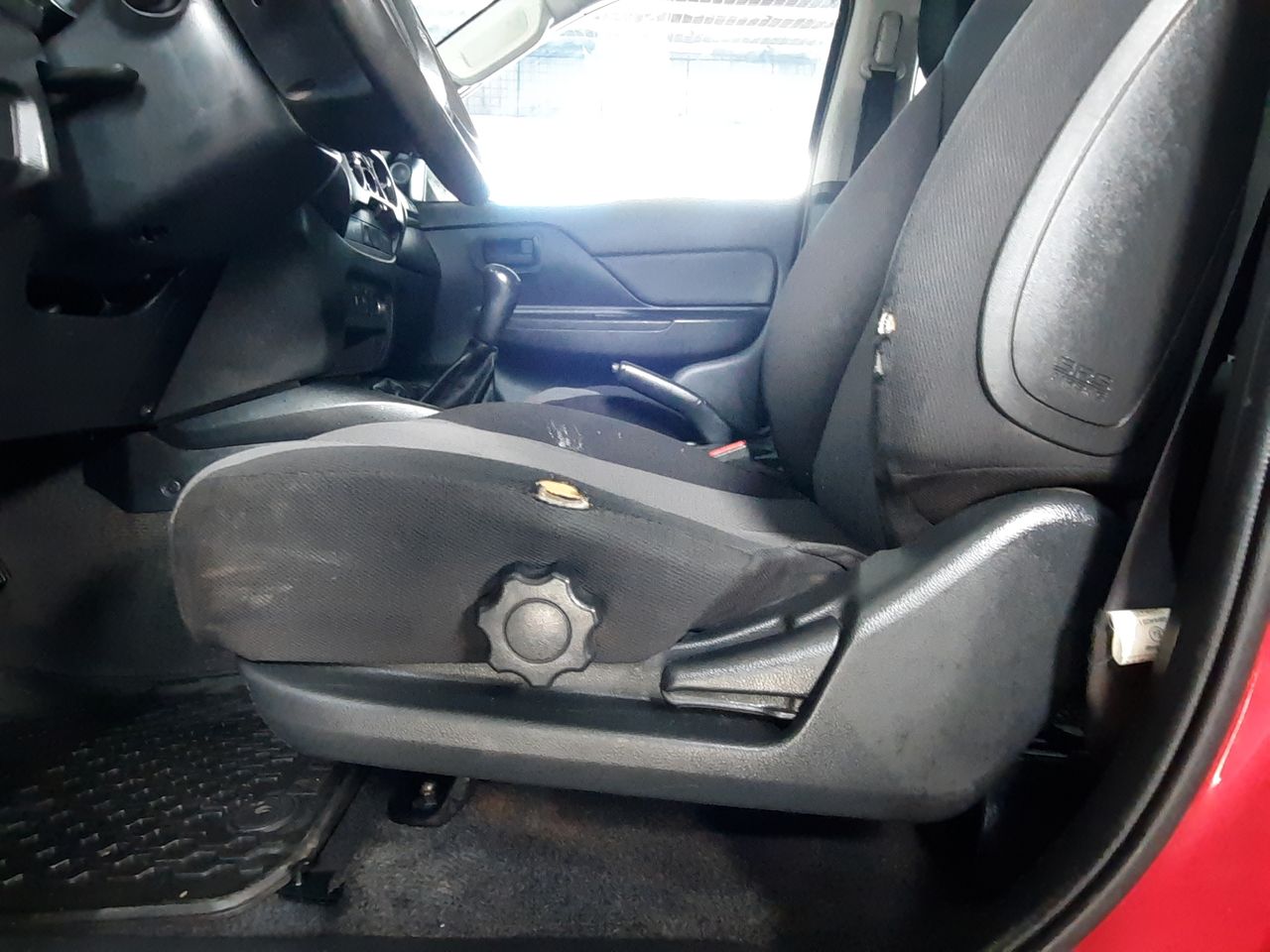MITSUBISHI - 16