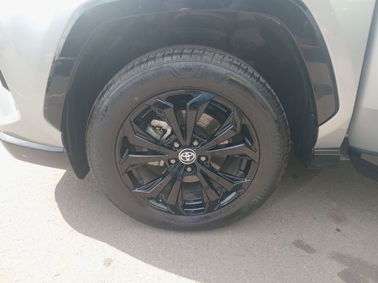 Toyota RAV4 — foto 16 de 36