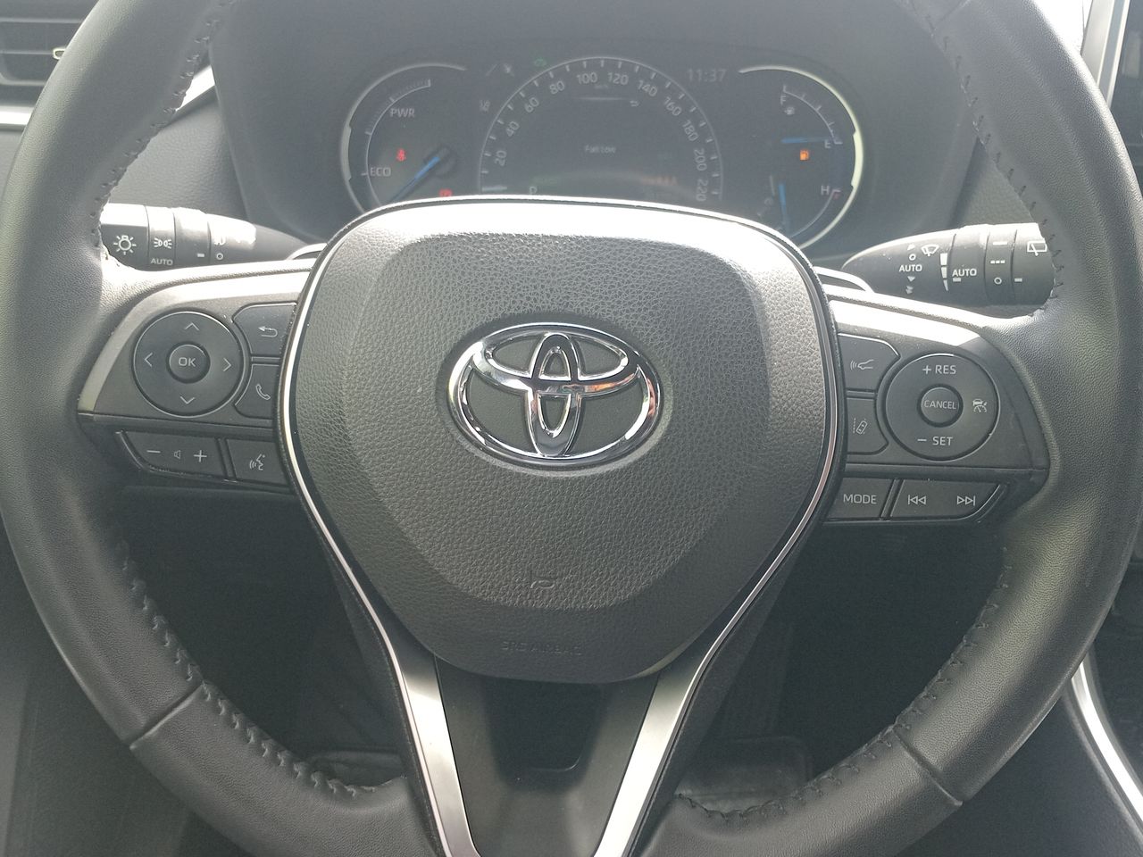 Toyota RAV4 — foto 26 de 36