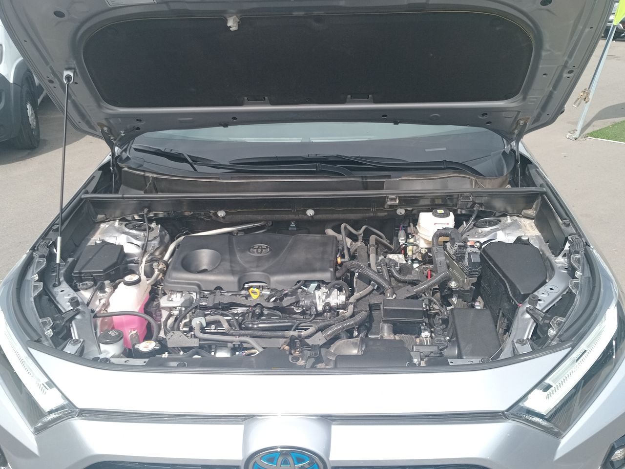Toyota RAV4 — foto 17 de 36