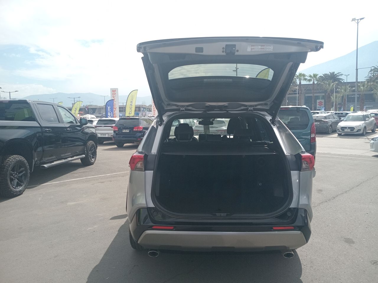 Toyota RAV4 — foto 21 de 36