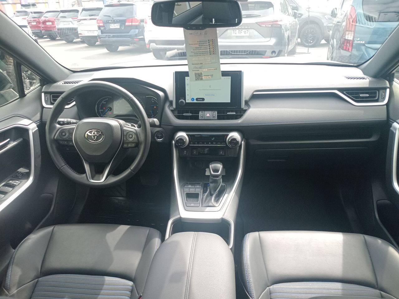 Toyota RAV4 — foto 10 de 36