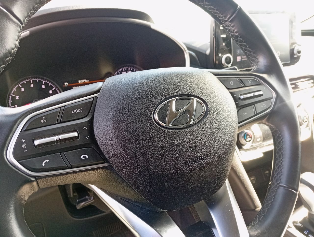 HYUNDAI - 27