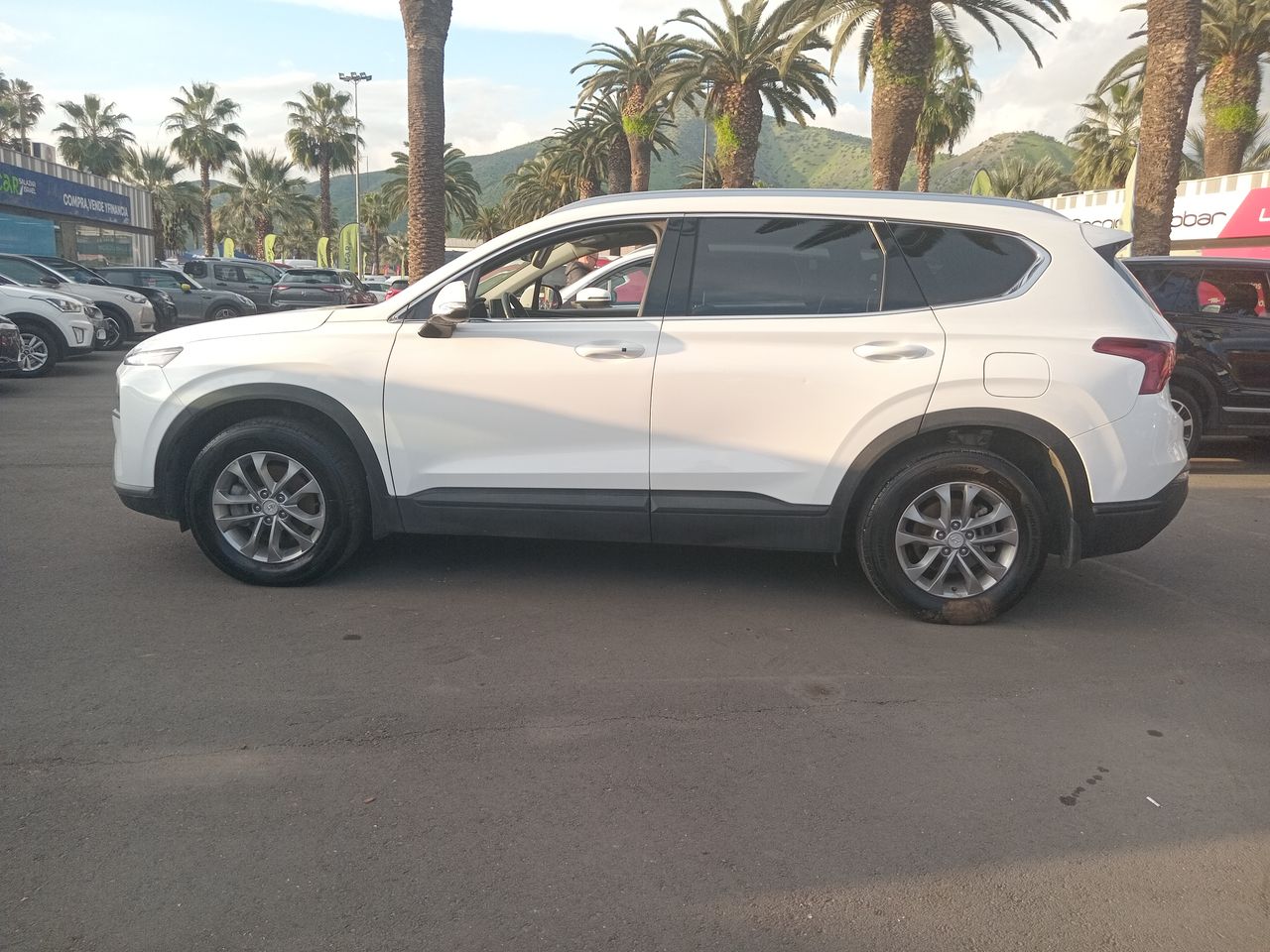 HYUNDAI - 4