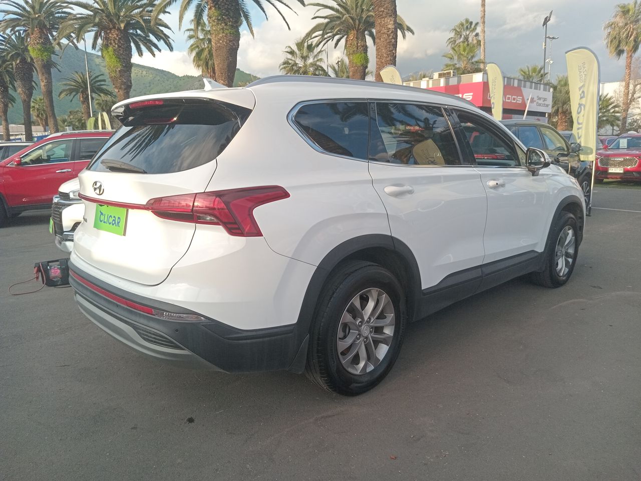HYUNDAI - 7