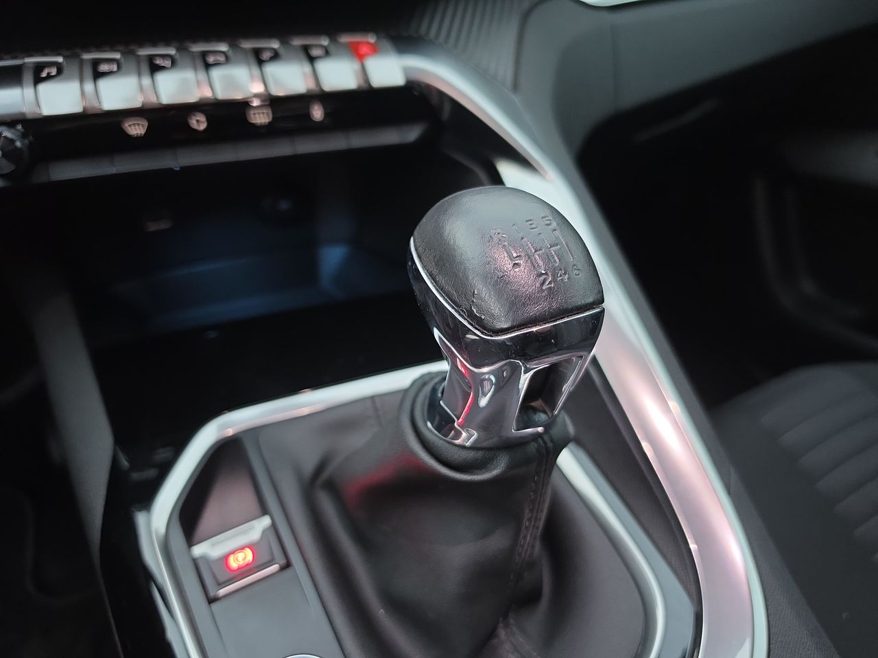 PEUGEOT - 23