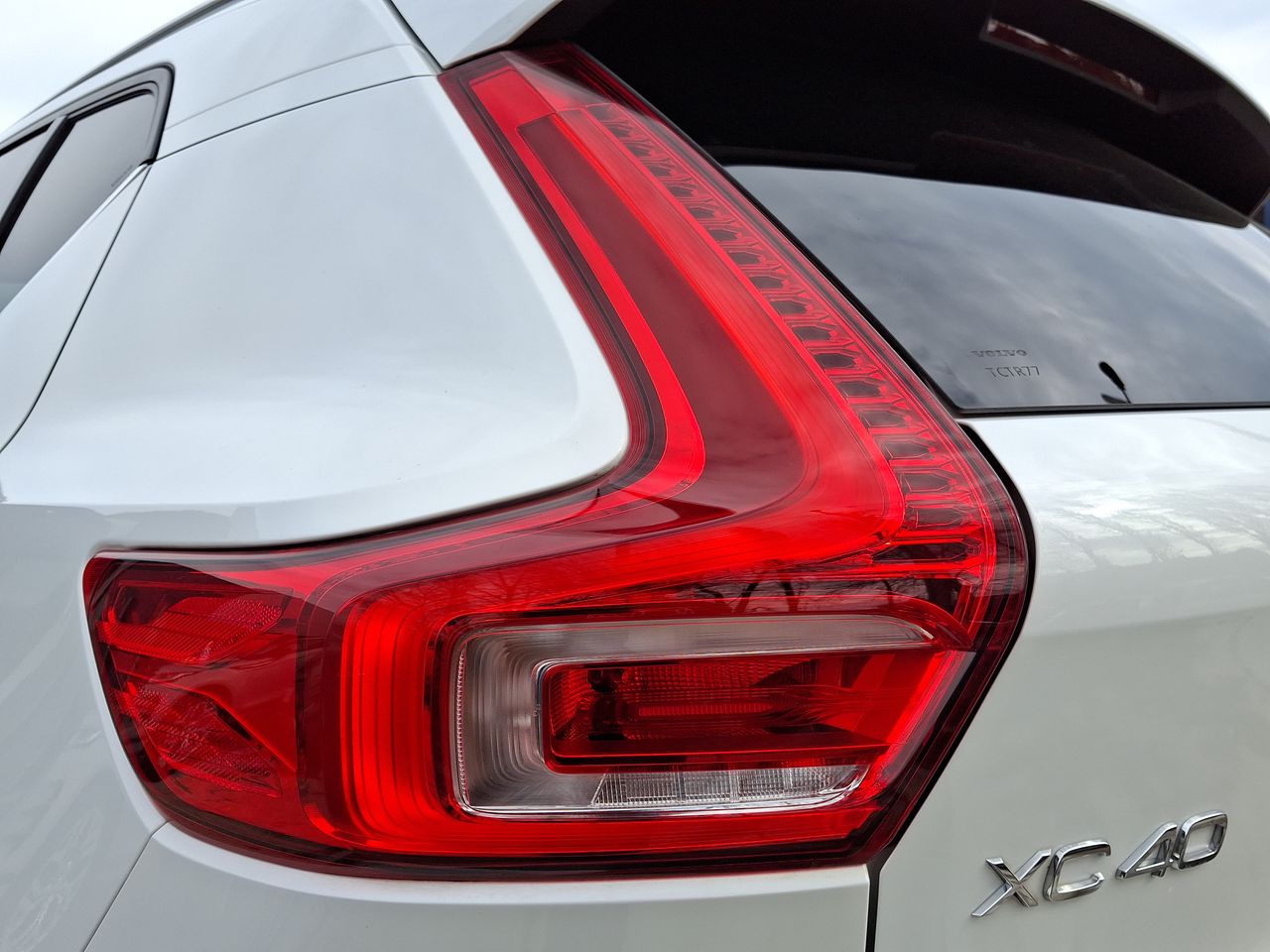 VOLVO - 20