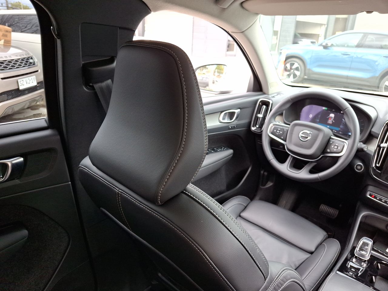 VOLVO - 16
