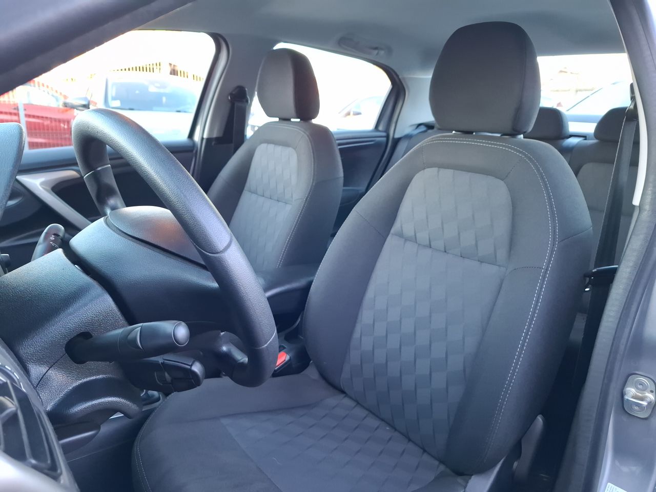 Citroën C-Elysee — foto 9 de 25