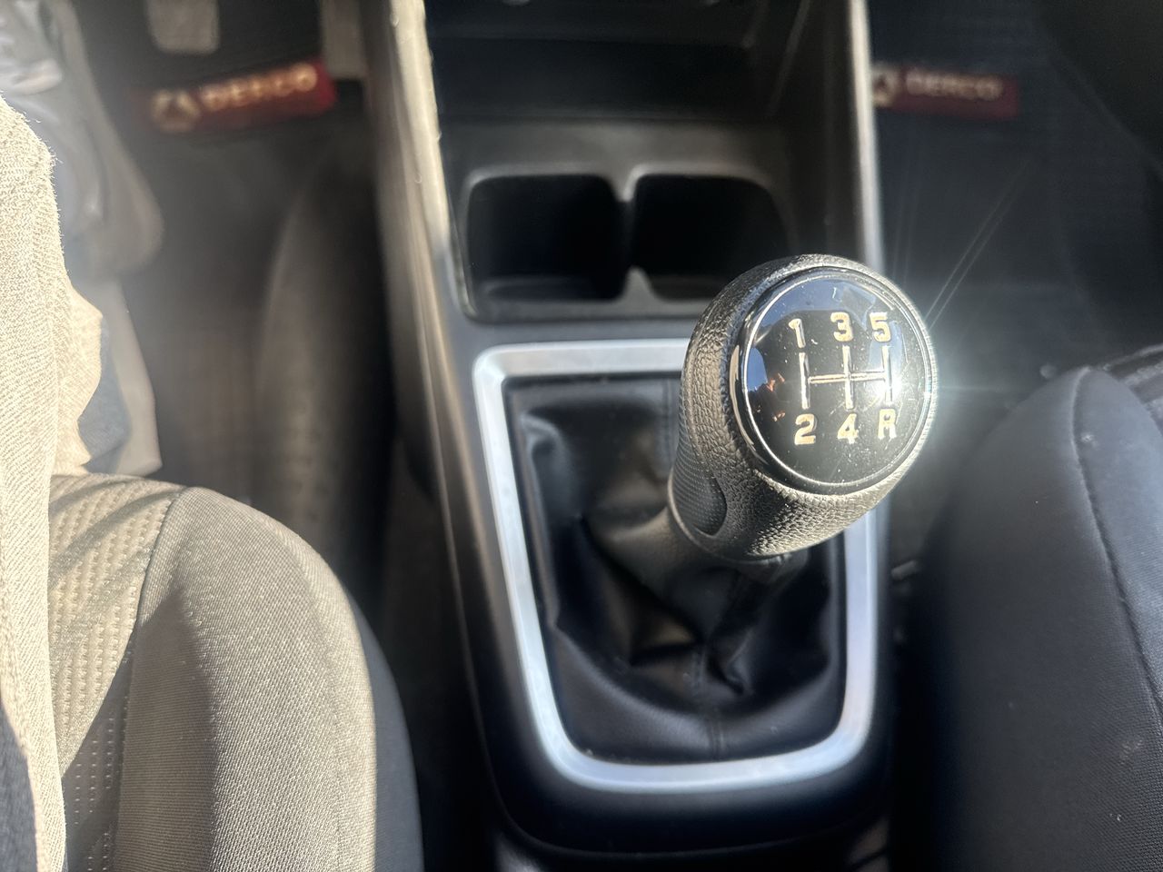 Suzuki Swift — foto 17 de 18
