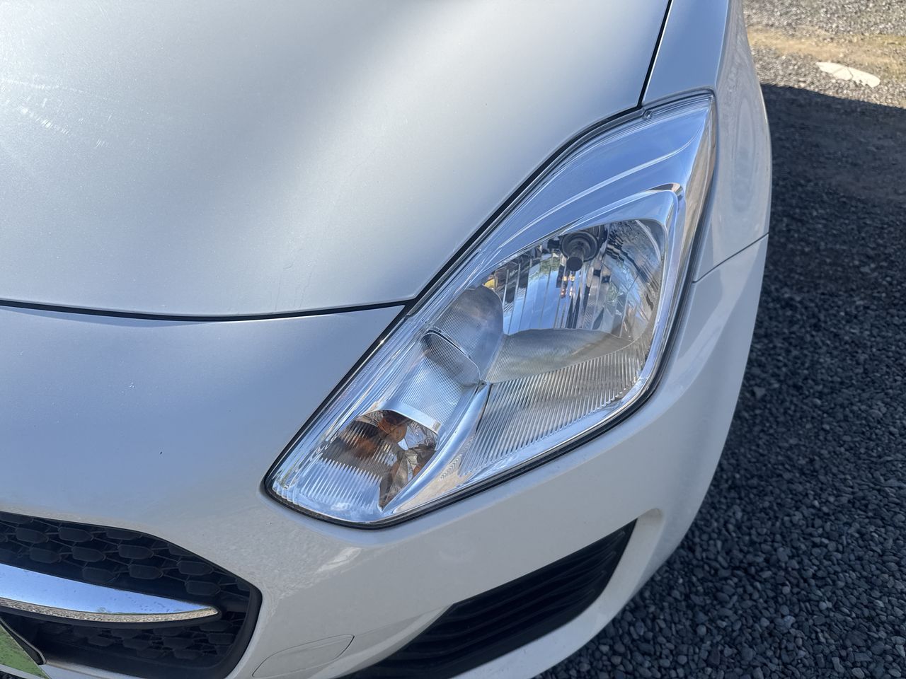 Suzuki Swift — foto 9 de 18