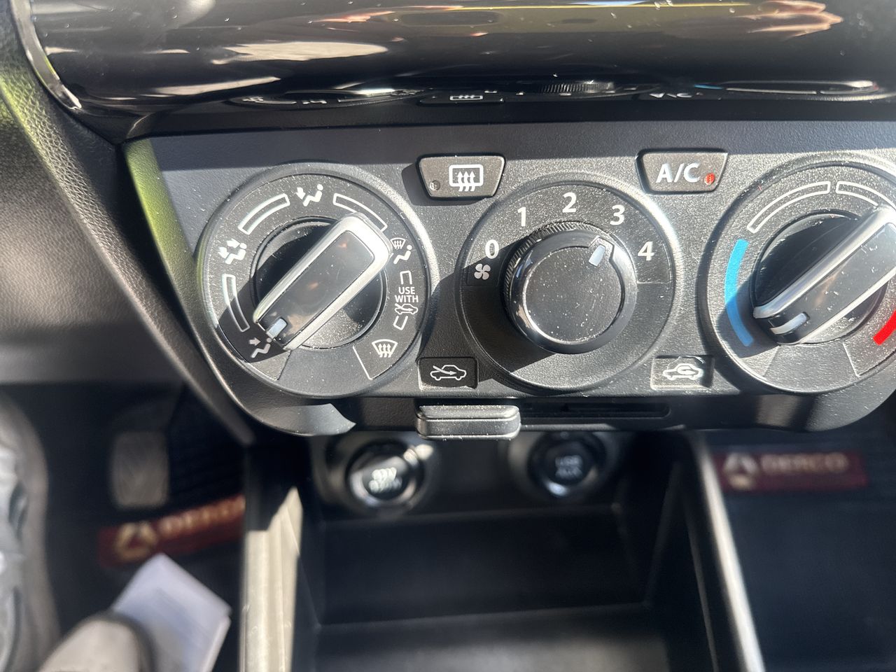 Suzuki Swift — foto 16 de 18