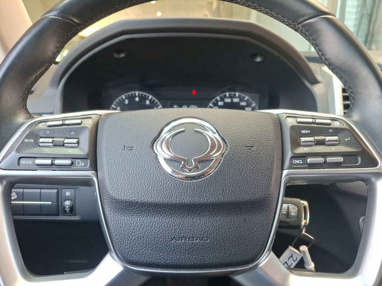 SsangYong Rexton — foto 27 de 36