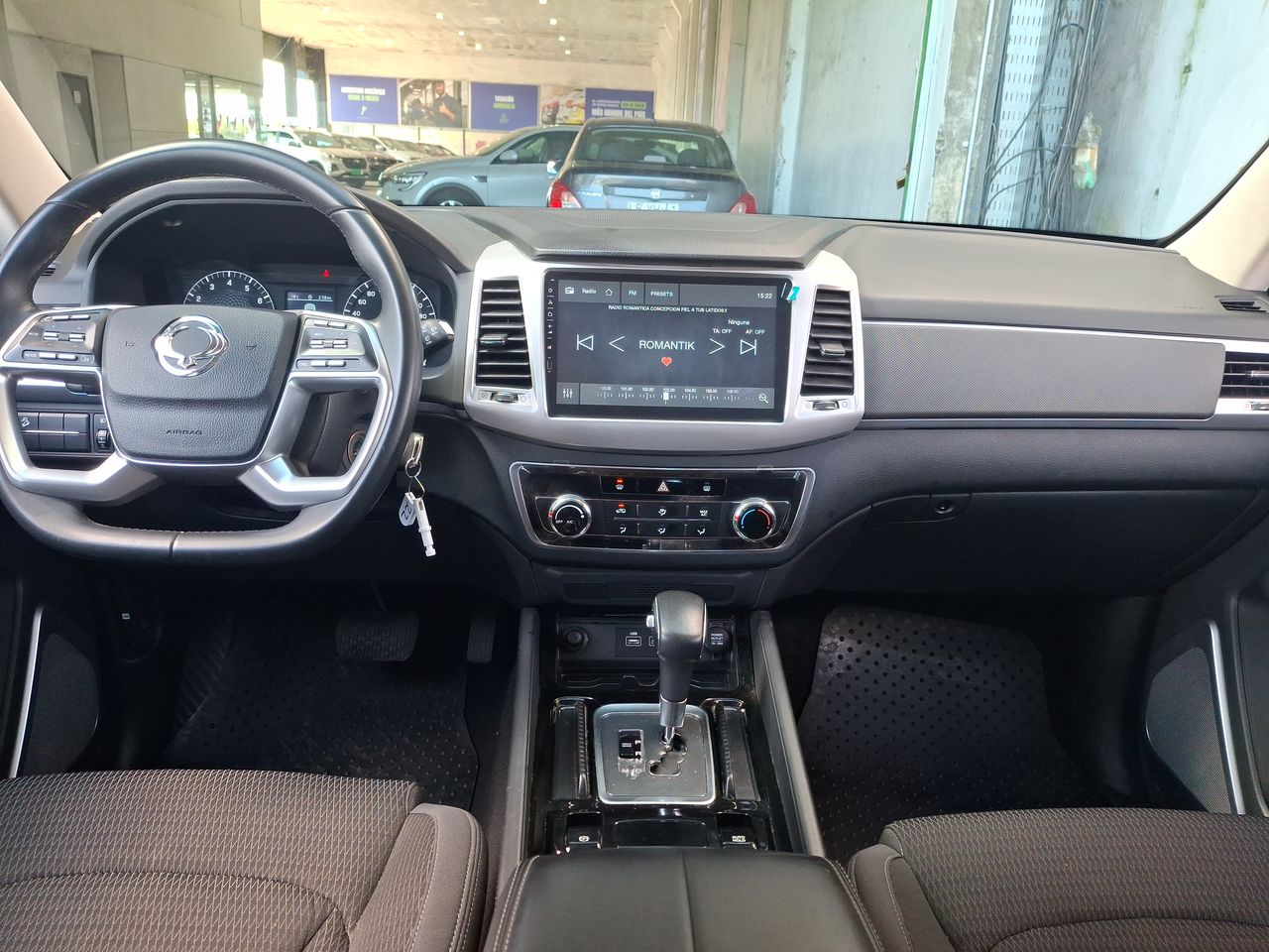 SsangYong Rexton — foto 33 de 36