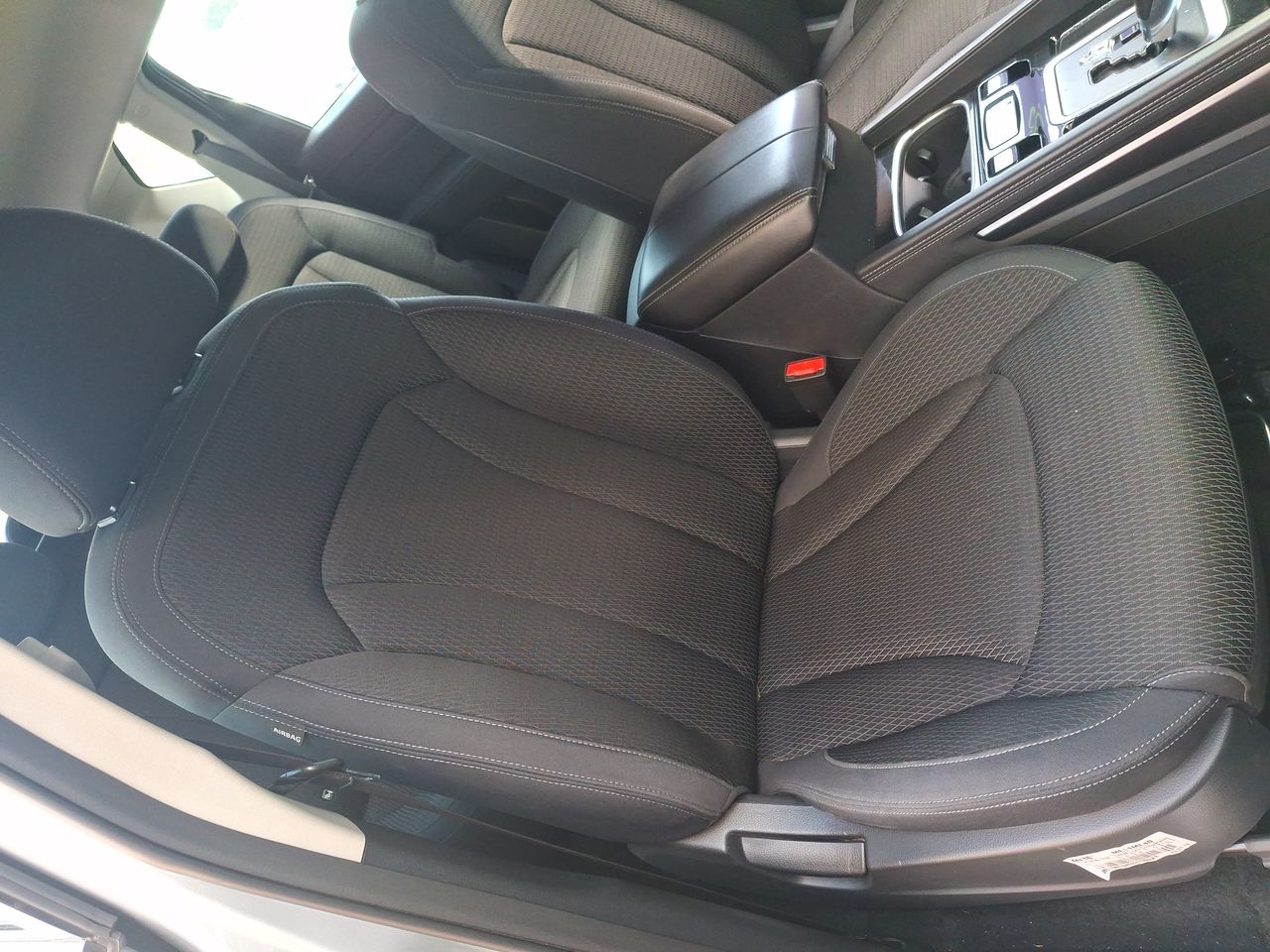 SsangYong Rexton — foto 34 de 36