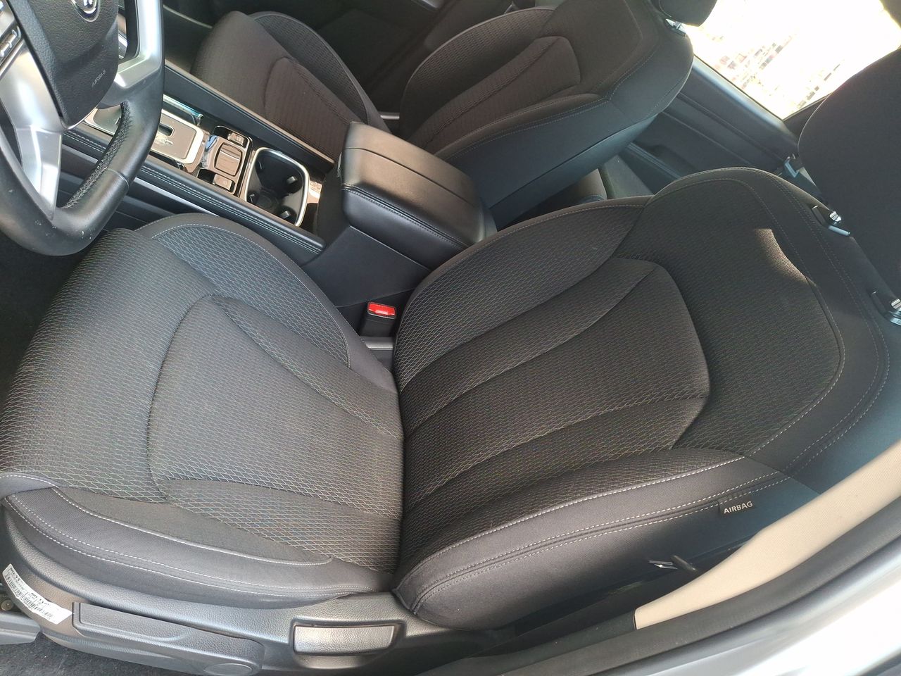 SsangYong Rexton — foto 25 de 36