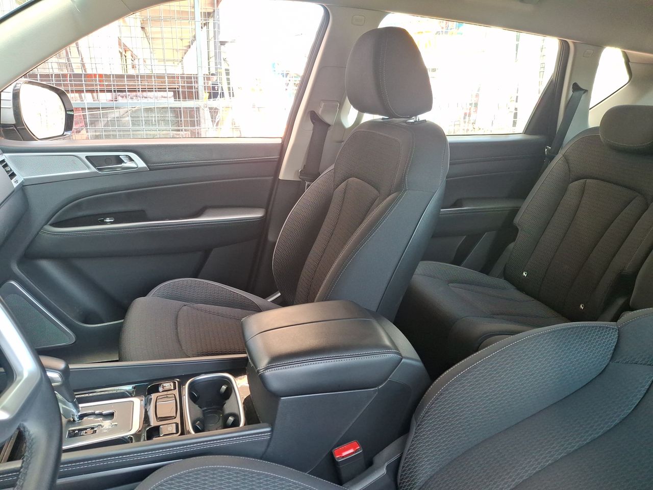 SsangYong Rexton — foto 12 de 36