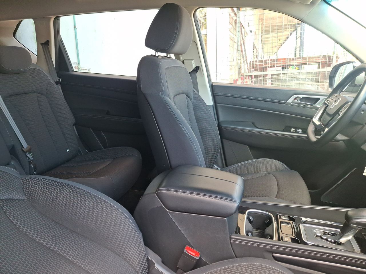 SsangYong Rexton — foto 16 de 36