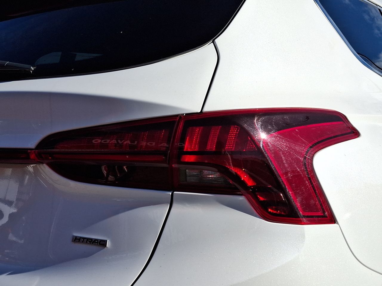 HYUNDAI - 20