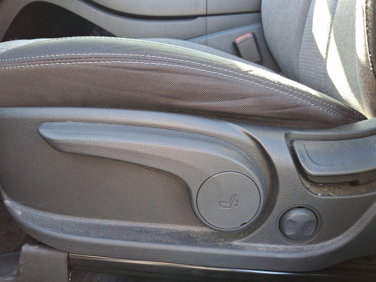 HYUNDAI - 23
