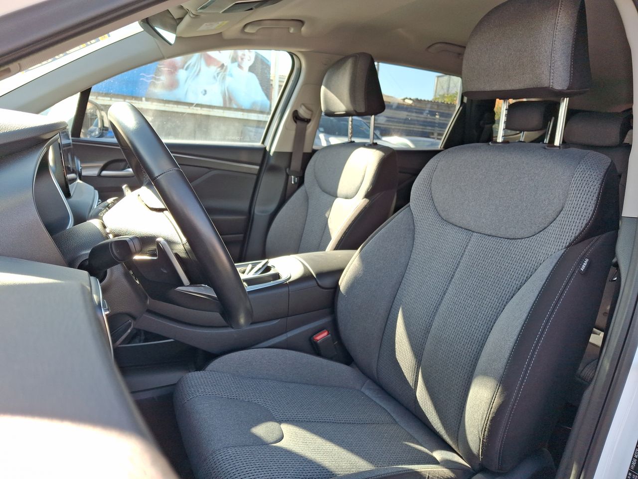 HYUNDAI - 24