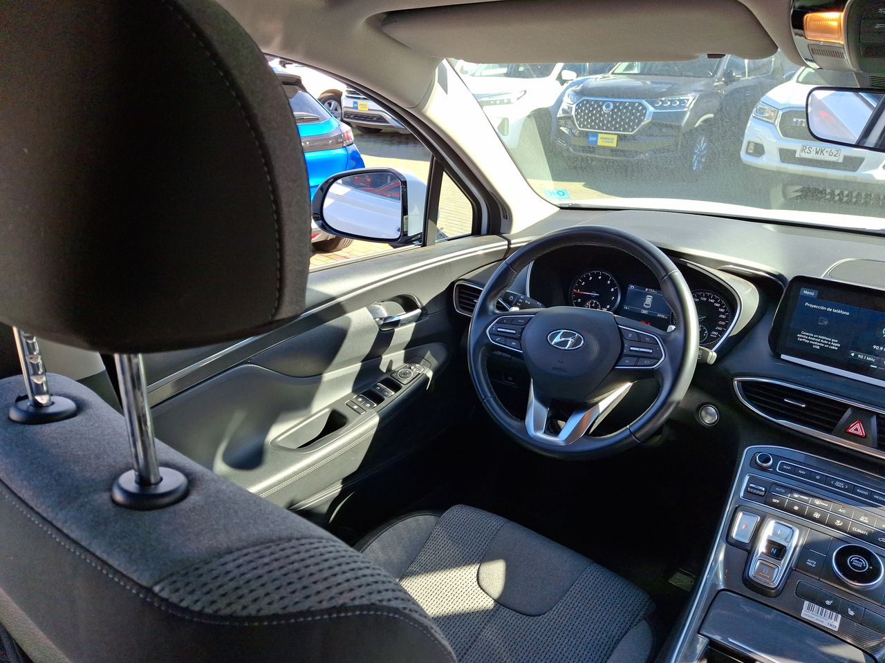HYUNDAI - 16