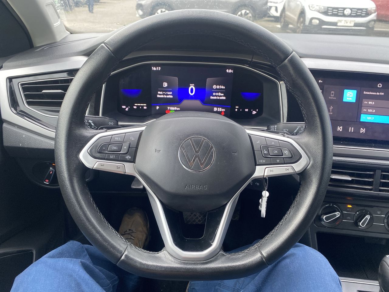 Volkswagen Nivus — foto 25 de 34