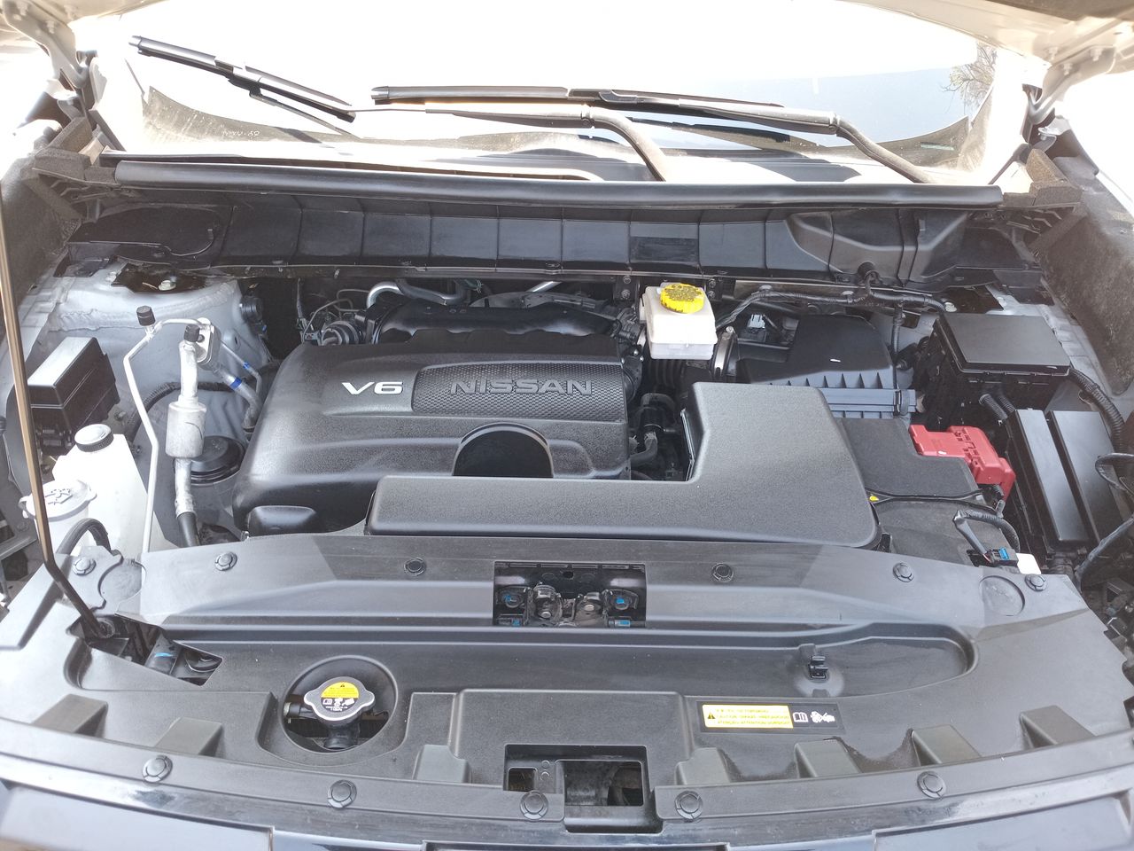 NISSAN - 16