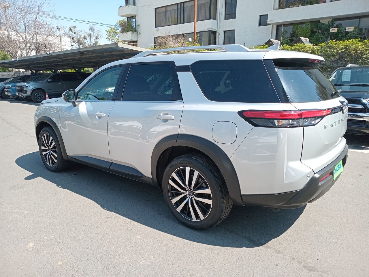 NISSAN - 5