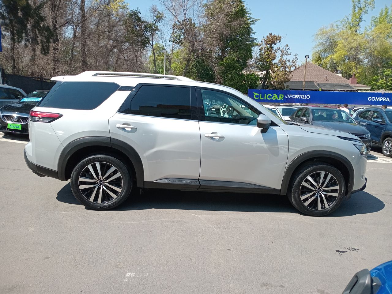 NISSAN - 8