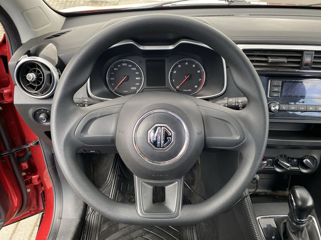 MG Zs — foto 19 de 27