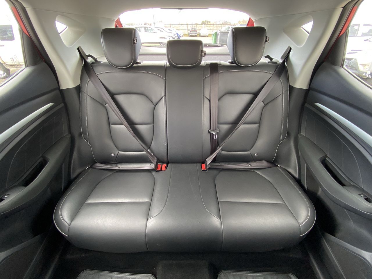 MG Zs — foto 6 de 27
