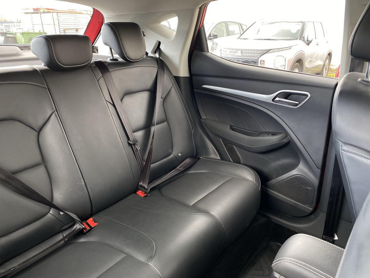 MG Zs — foto 7 de 27