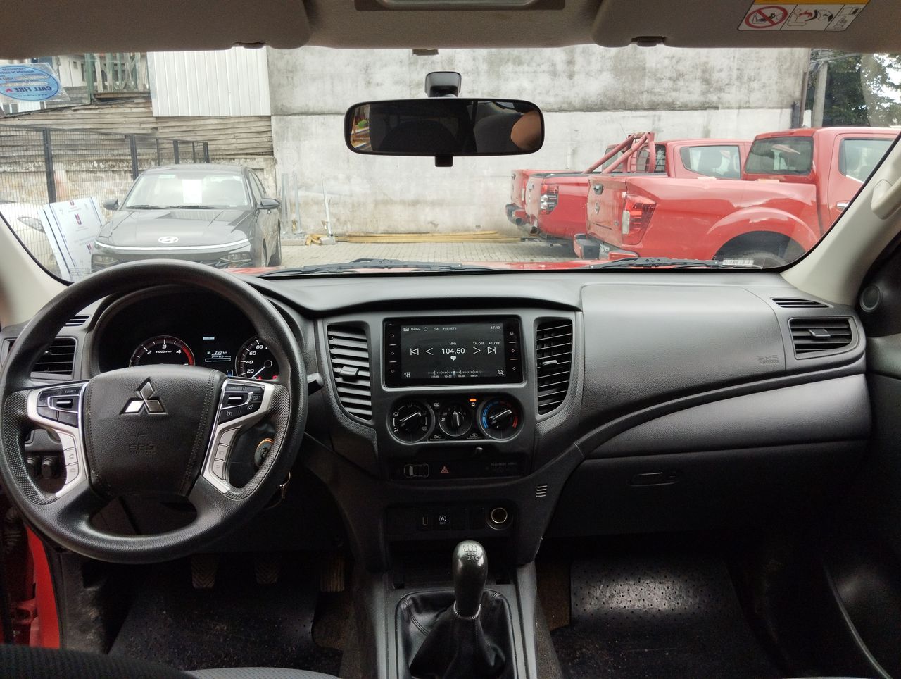 MITSUBISHI - 9