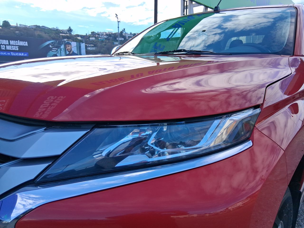 Mitsubishi L200 — foto 12 de 27