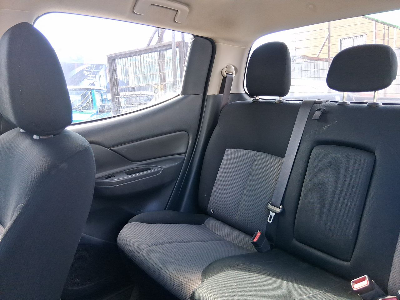 Mitsubishi L200 — foto 3 de 27