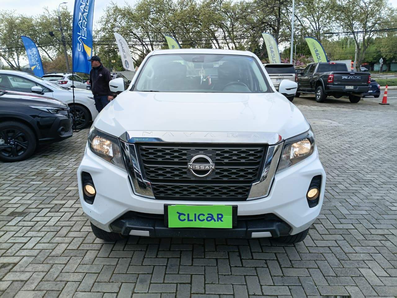NISSAN - 2