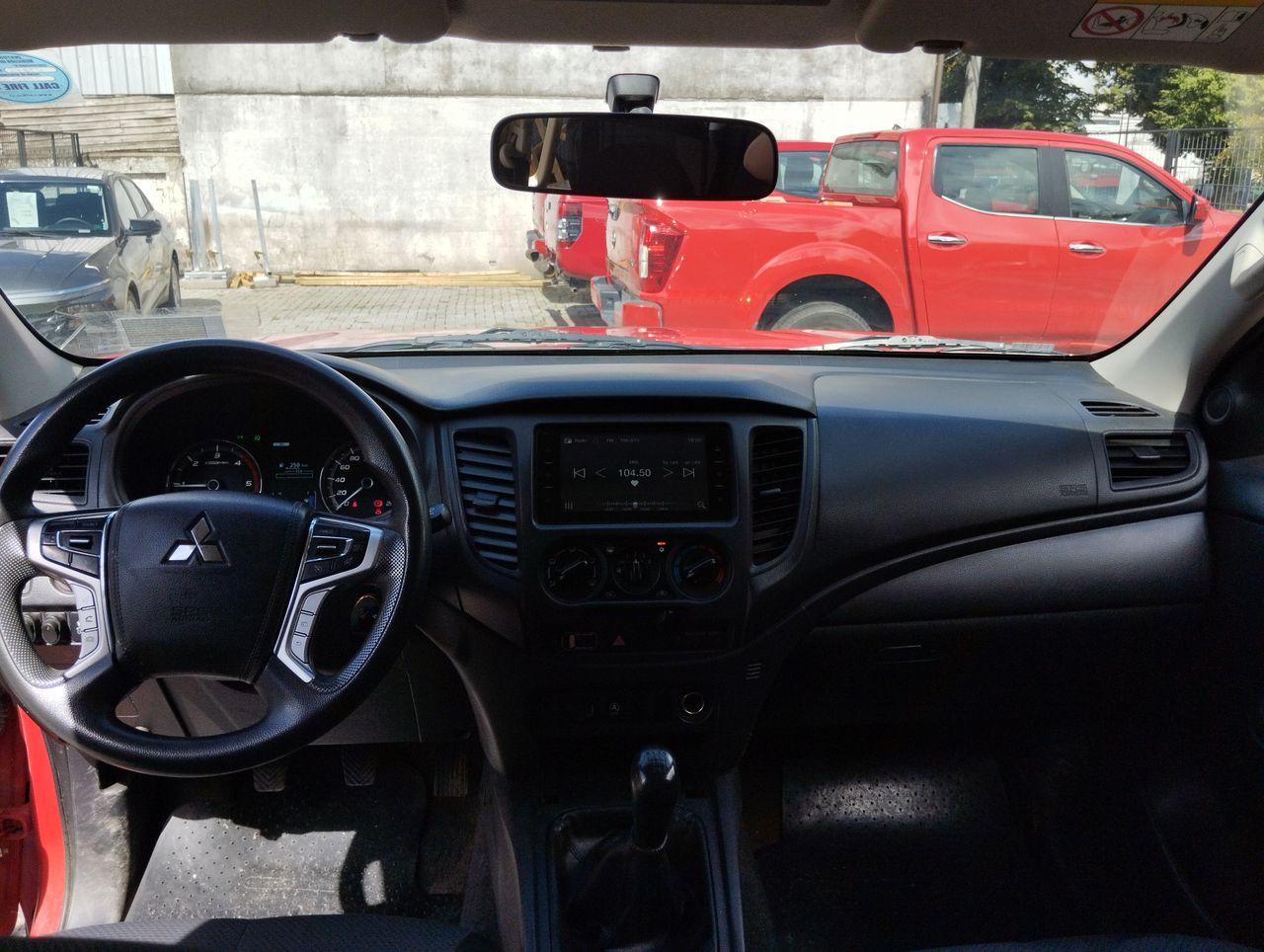 MITSUBISHI - 9