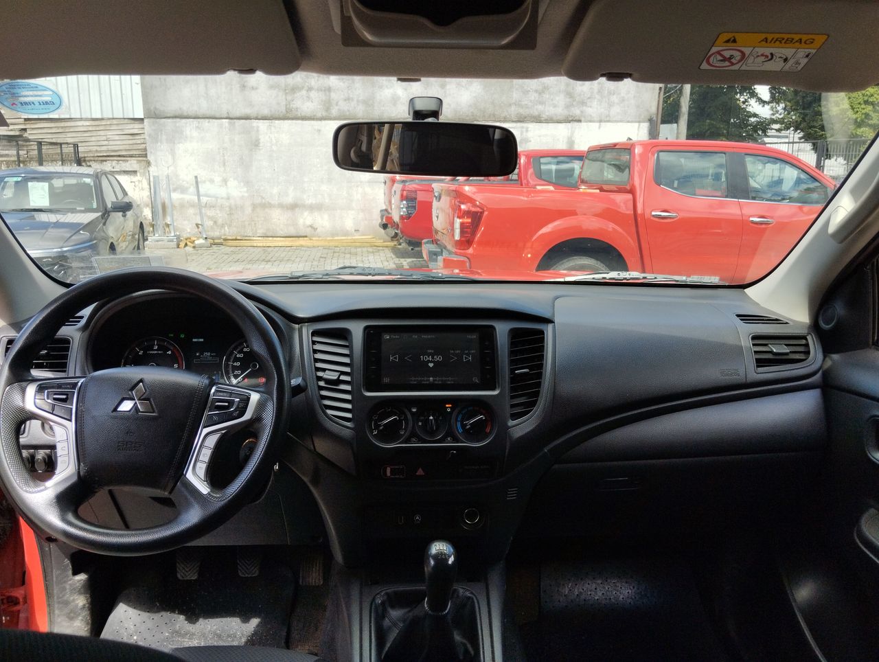 MITSUBISHI - 9
