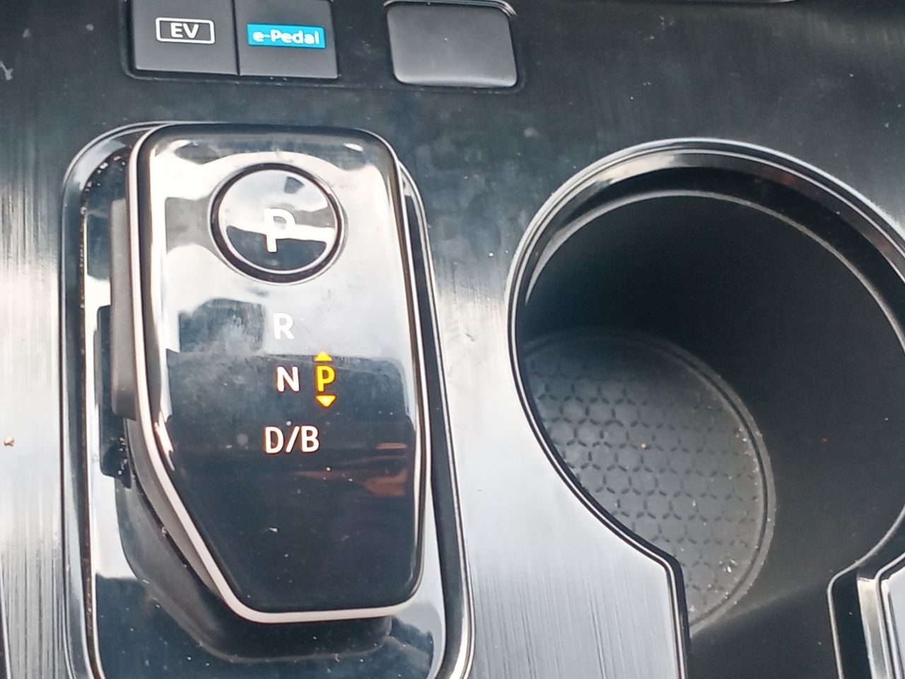 NISSAN - 22