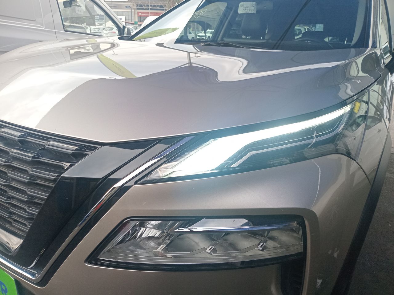 NISSAN - 9