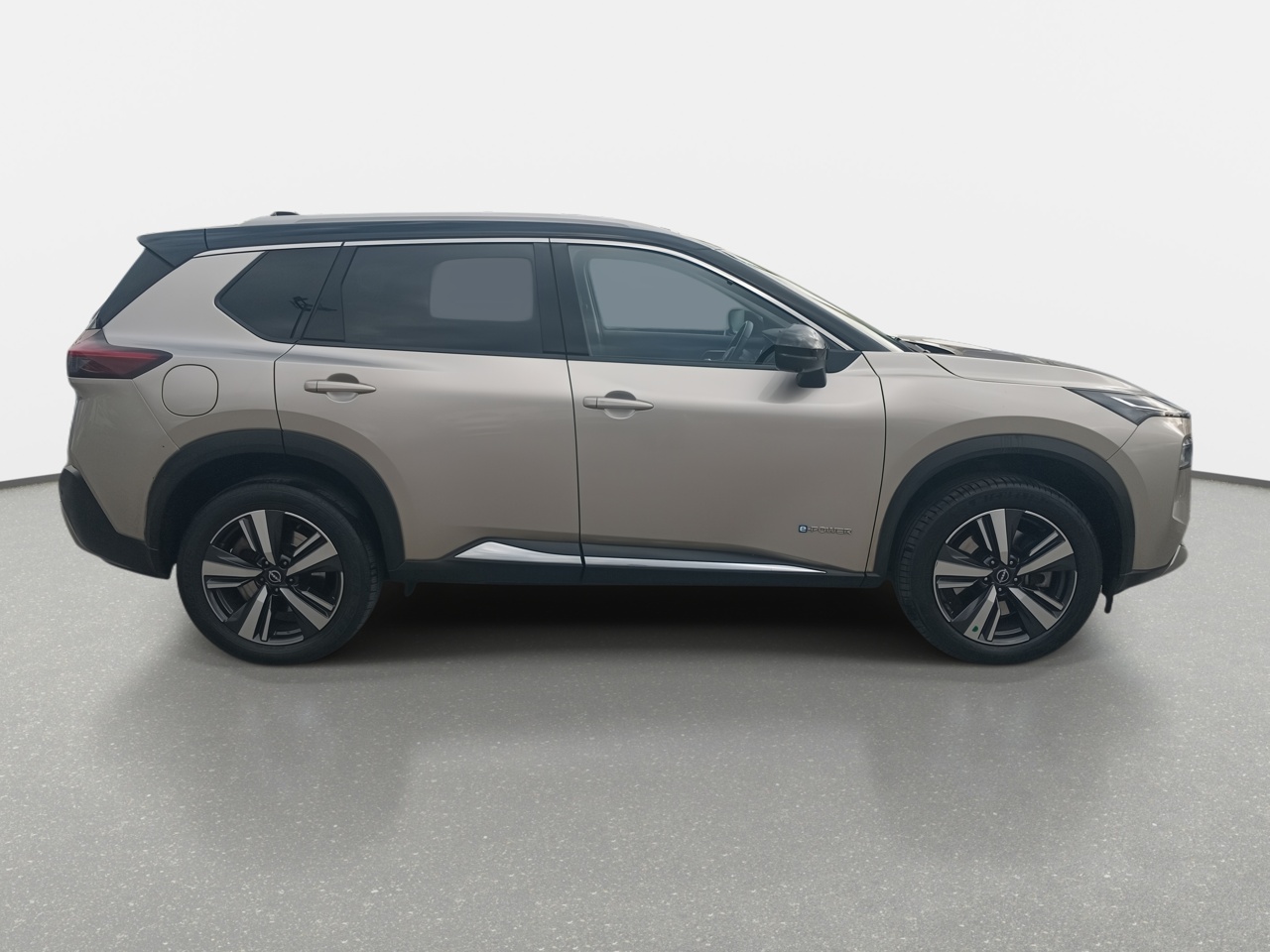 Nissan X-Trail — foto 9 de 36